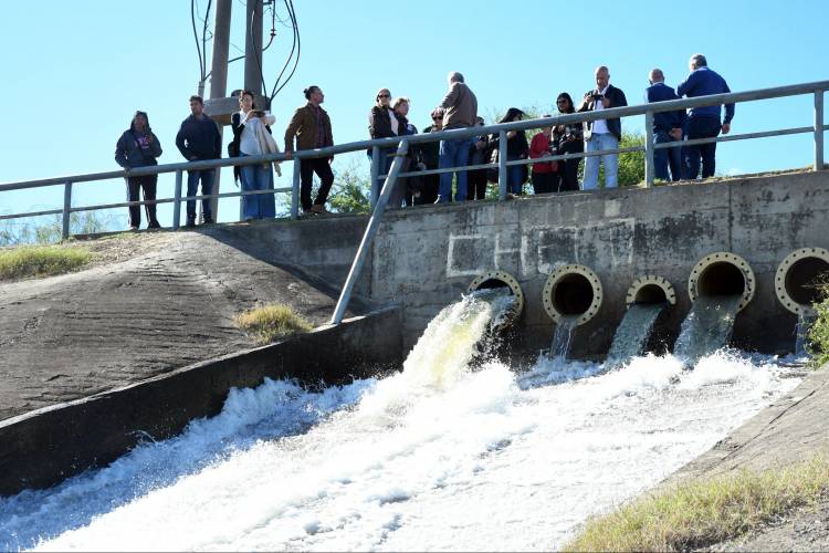 Poletti detalló cómo se prepara Santa Fe para recibir a El Niño: 54 estaciones de bombeo, refugios y asentamientos bajo la lupa