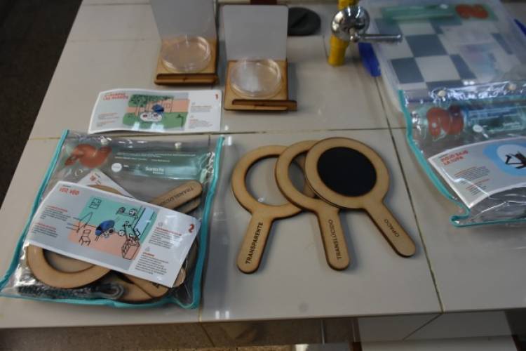 Ciencia para jugar y aprender: docentes de la UNL desarrollan kits didácticos
