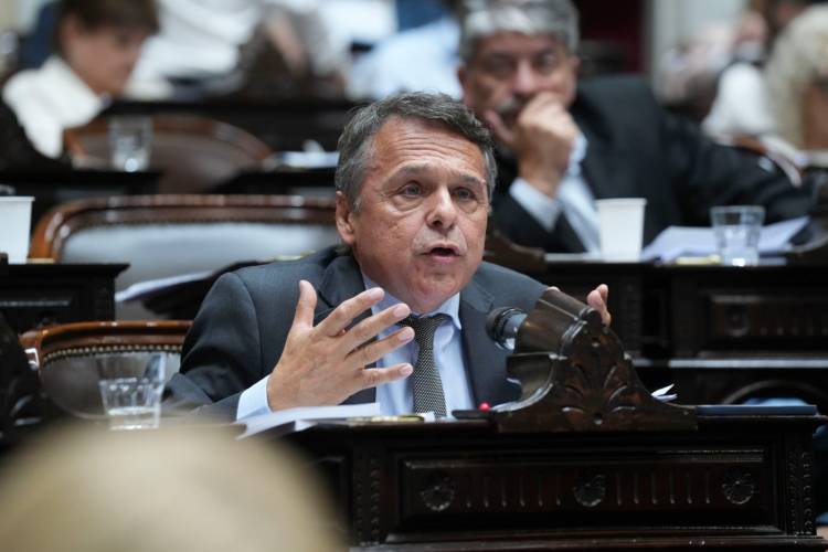 Guiliano presentó un proyecto de ley para prevenir las consecuencias del fenómeno del niño