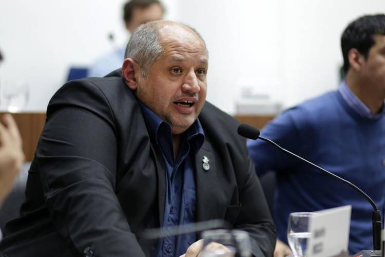 Geríatricos clandestinos: Laurenti advierte que "el ejecutivo lleva 12 meses sin responder sobre los controles municipales"