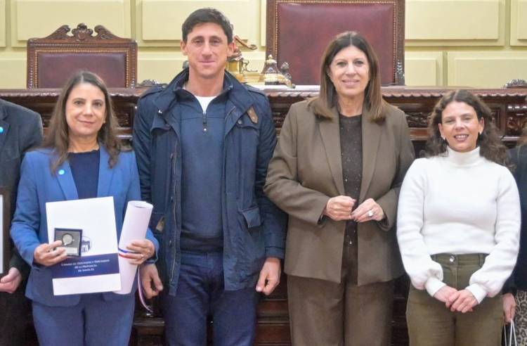 La Legislatura santafesina reconoció a Unicef Argentina