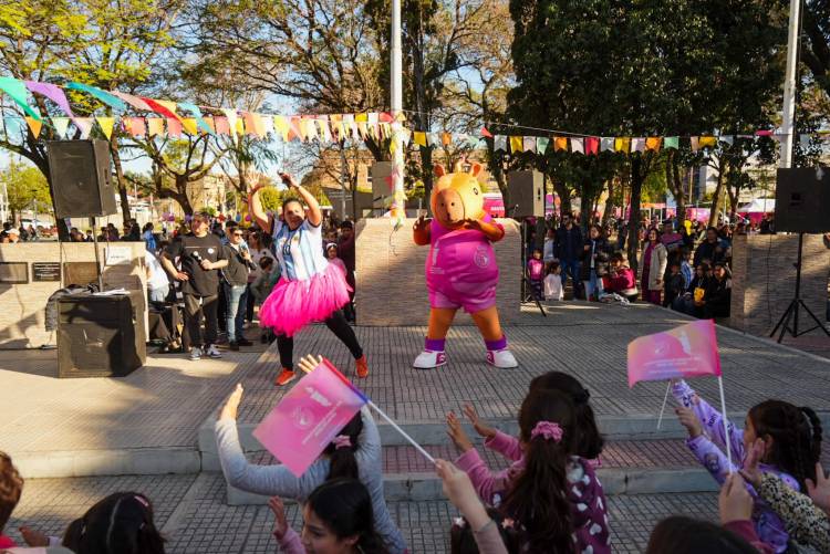 Juegos Suramericanos 2026: la Antorcha llegó a Villa Ocampo y continúa hacia Reconquista