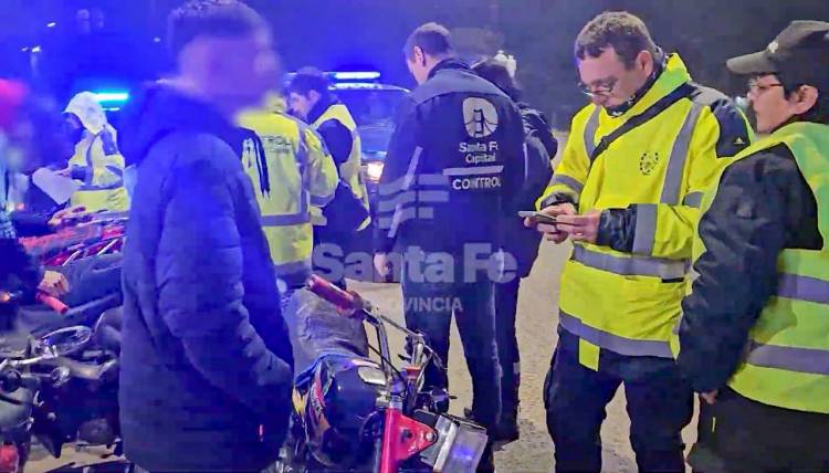 Santa Fe: incautaron 33 vehículos en un operativo de control nocturno