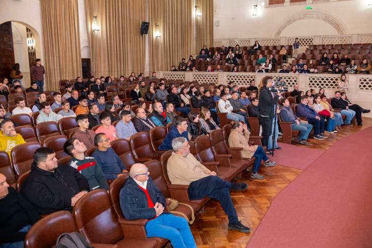 Se entregaron los certificados de los cursos de formación laboral