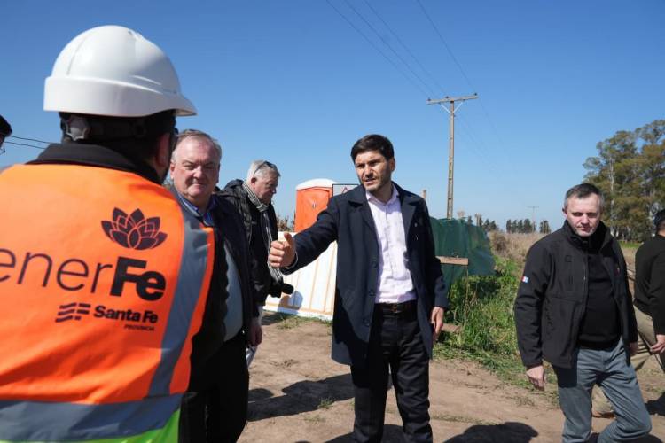 Pullaro: “Invertimos en infraestructura productiva para tener industrias más competitivas”