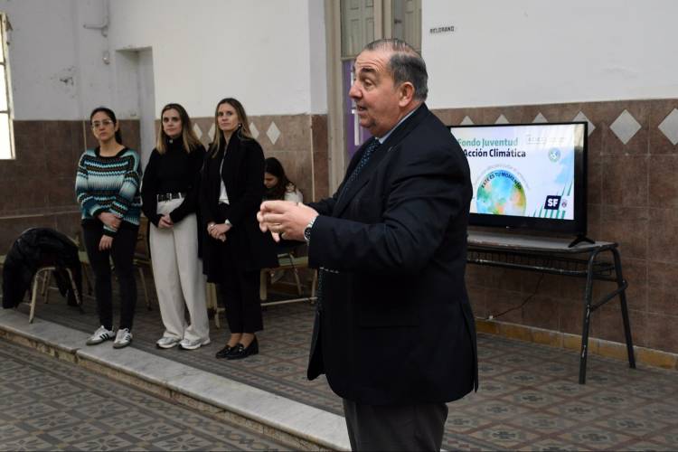 Poletti convocó a estudiantes santafesinos a presentar proyectos de acción climática
