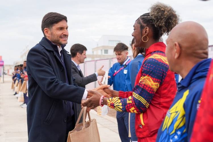 Juegos Suramericanos: Pullaro inauguró la villa deportiva de Rafaela y dio la bienvenida a los atletas