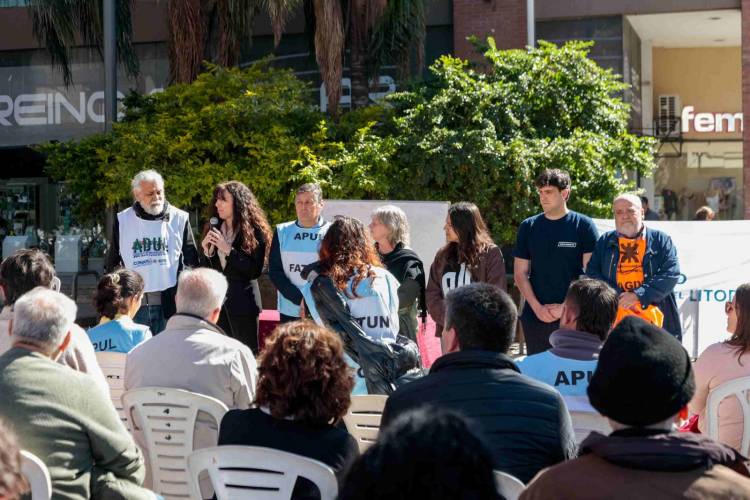 La UNL brindó clases públicas por la ley de Financiamiento