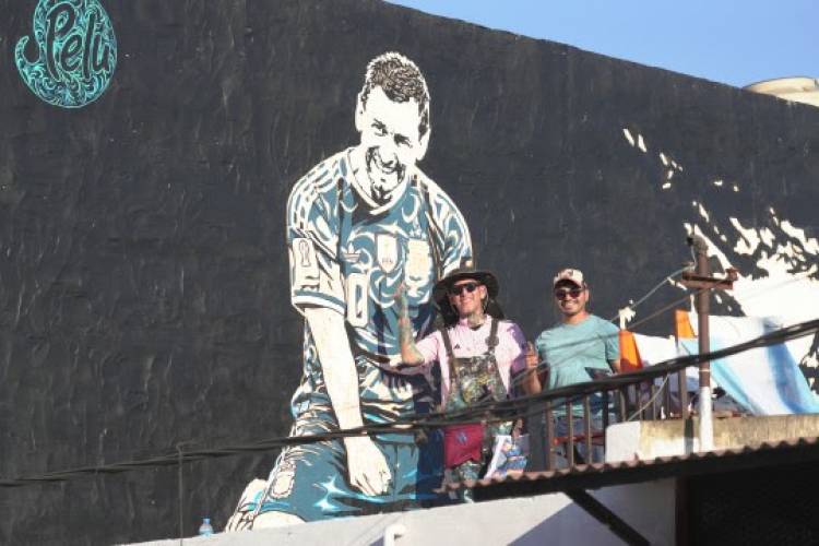 «El Legado del Diez»: La Bajada se transforma en un museo a cielo abierto