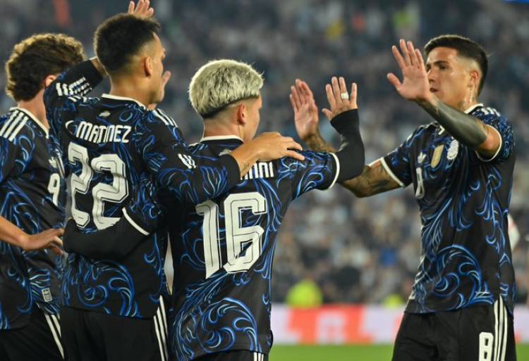 Argentina goleó a Burkina Faso en un partido sin equivalencias