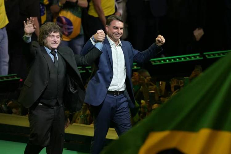 Milei saludó a Bolsonaro: “Felicitaciones querido amigo por esta histórica elección ante el comunista de Lula"