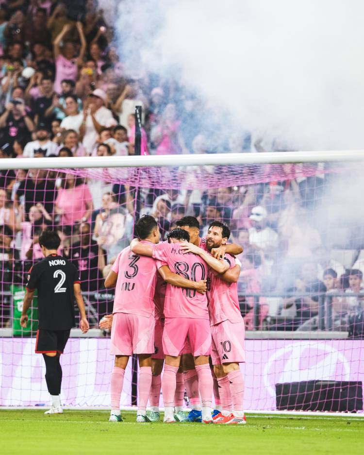 Messi volvió con todo a Inter Miami: doblete en la goleada sobre DC United
