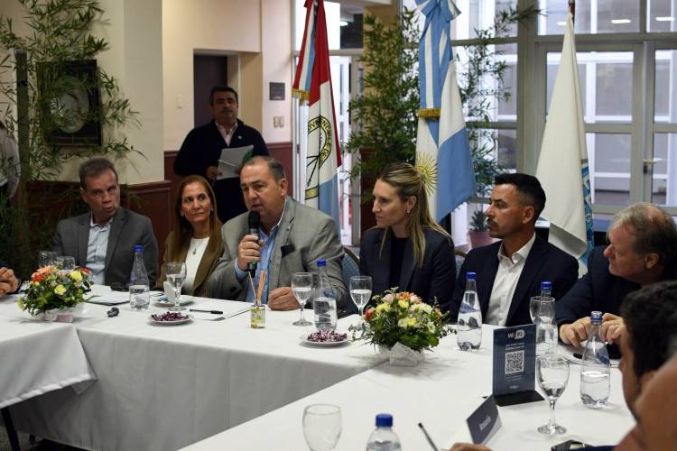Poletti destacó el turismo de eventos y la integración regional para impulsar a Santa Fe