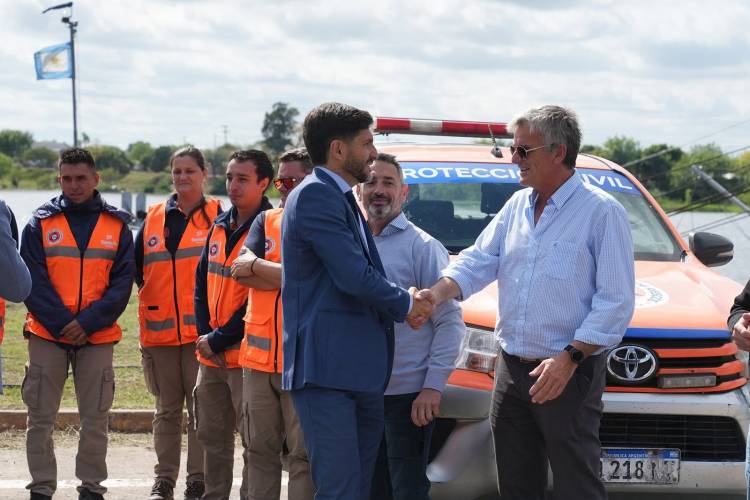 Pullaro presentó 90 bombas que compró Provincia para reforzar la respuesta ante posibles contingencias hídricas por El Niño