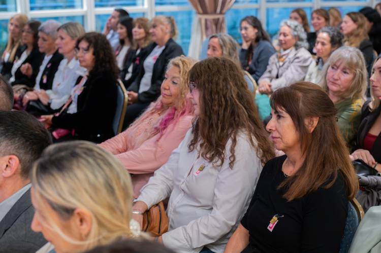 Octubre Rosa: Prevención Salud impulsó un espacio de diálogo y concientización en Santa Fe