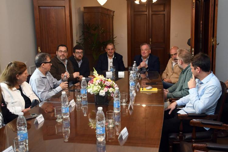 Plaza Italia: el Municipio y la Legislatura definieron el proyecto para transformar el espacio público
