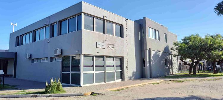 Visita al Centro de Medicina Comparada: ciencia pública, innovación y desarrollo